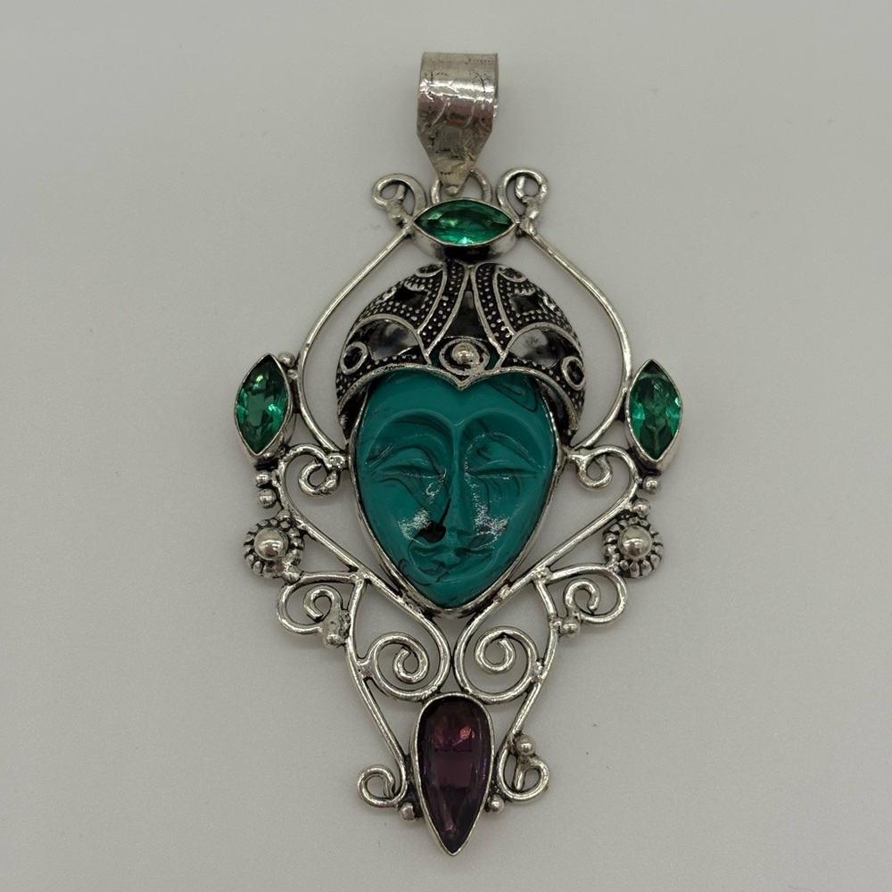 Sterling Silver Green face Pendant 925